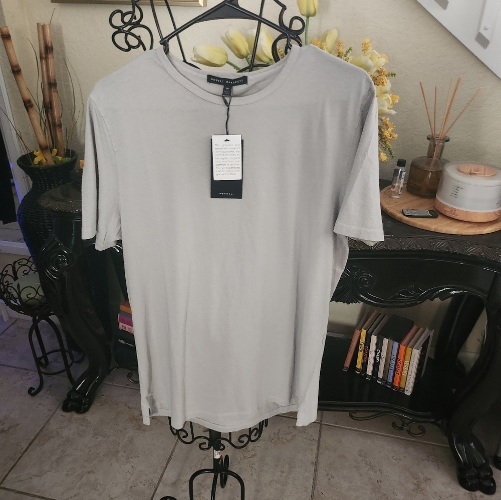 Robert Barakett t-shirt size M NEW